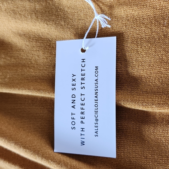 Long cardigan sweater - Picture 3 of 5